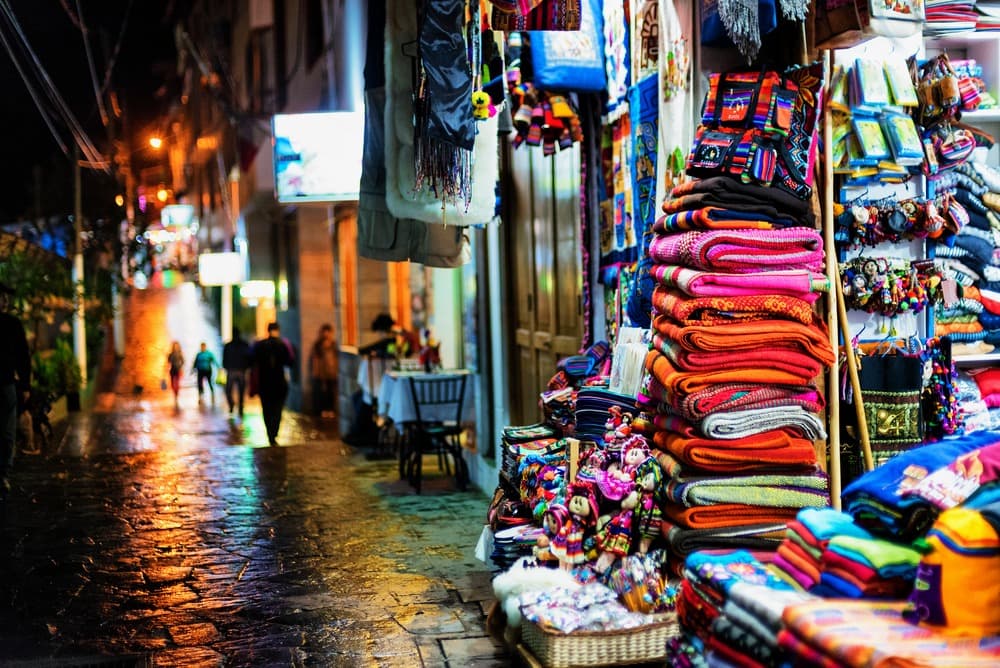Handicrafts in Aguas Calientes