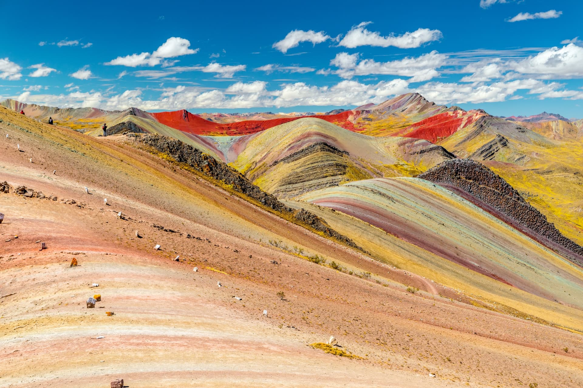 Palcoyo Mountain or Vinicunca Mountain: Which One to Choose?